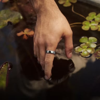 Silver Auro Ring 5 lifestyle